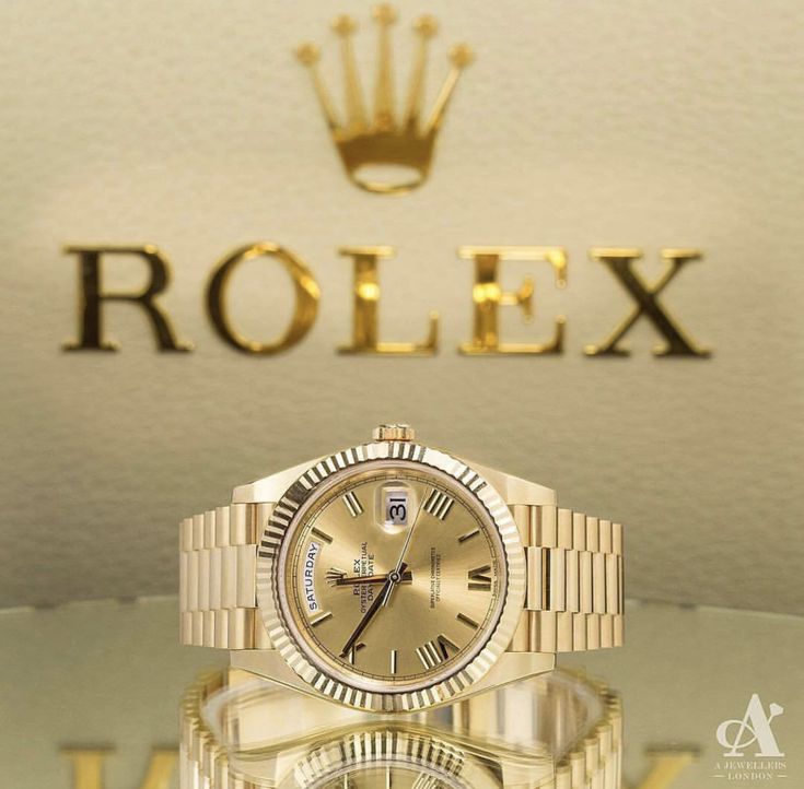 Rolex Day-Date 40 Presidential 228238 Fluted Bezel golden Dial